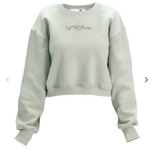 NWT Bunny Hug Crewneck, medium, mia maples, m. Fraise